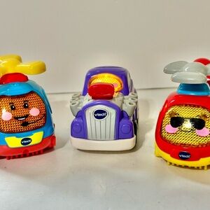 VTech Go Go Smart Wheels including Hally Happy Hot Rod